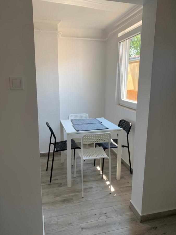Amira Apartman Appartement Hajdúszoboszló Buitenkant foto