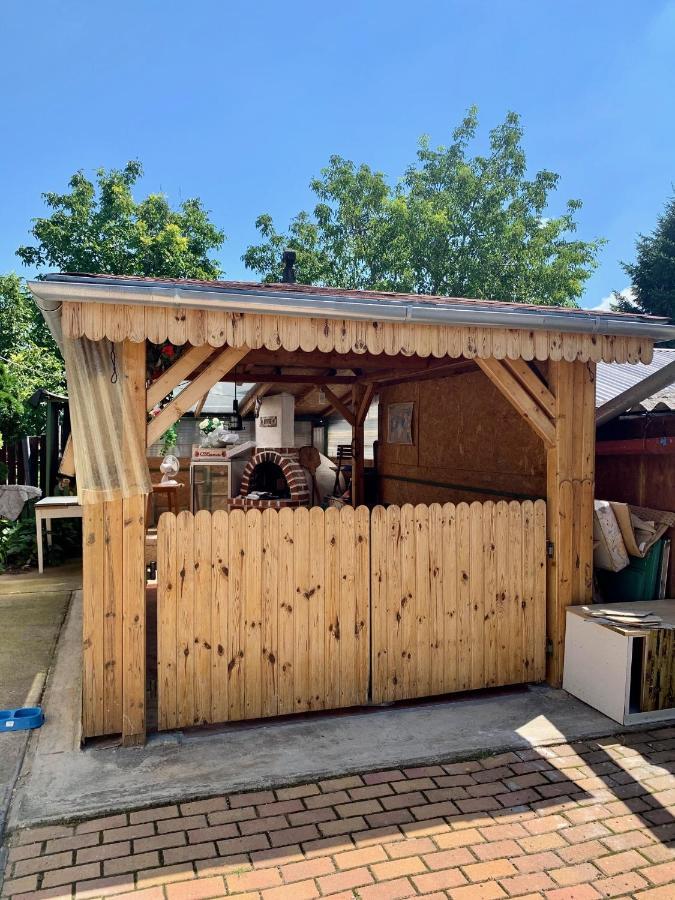 Amira Apartman Appartement Hajdúszoboszló Buitenkant foto